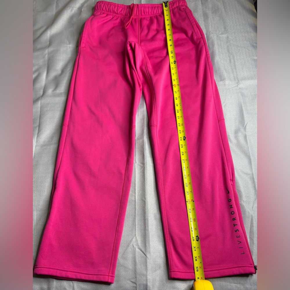 Nike Girls' Bright Pink Sweatpants LivStrong Print